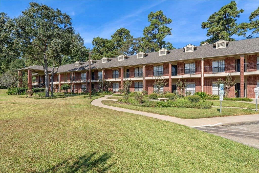 200 Panorama Dr, Conroe, TX, 16% reduction (est. $8,023 tax savings)