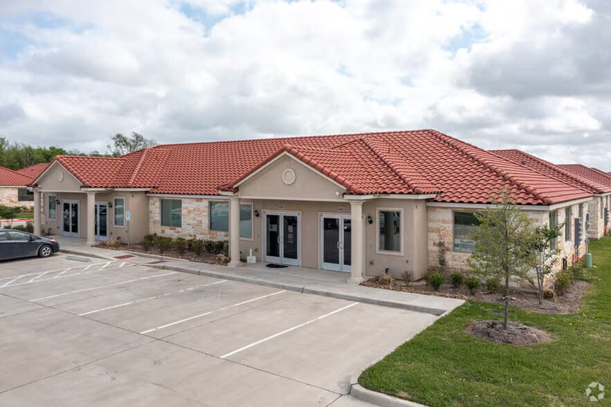 2743 Smith Ranch Rd, Pearland, TX — 32% reduction (est. $3,292 tax savings)